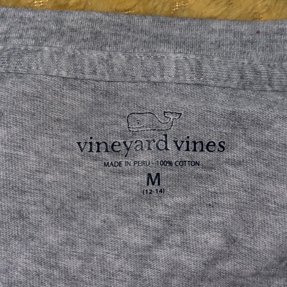 Vineyard Vines Tshirt - Picture 4 of 4